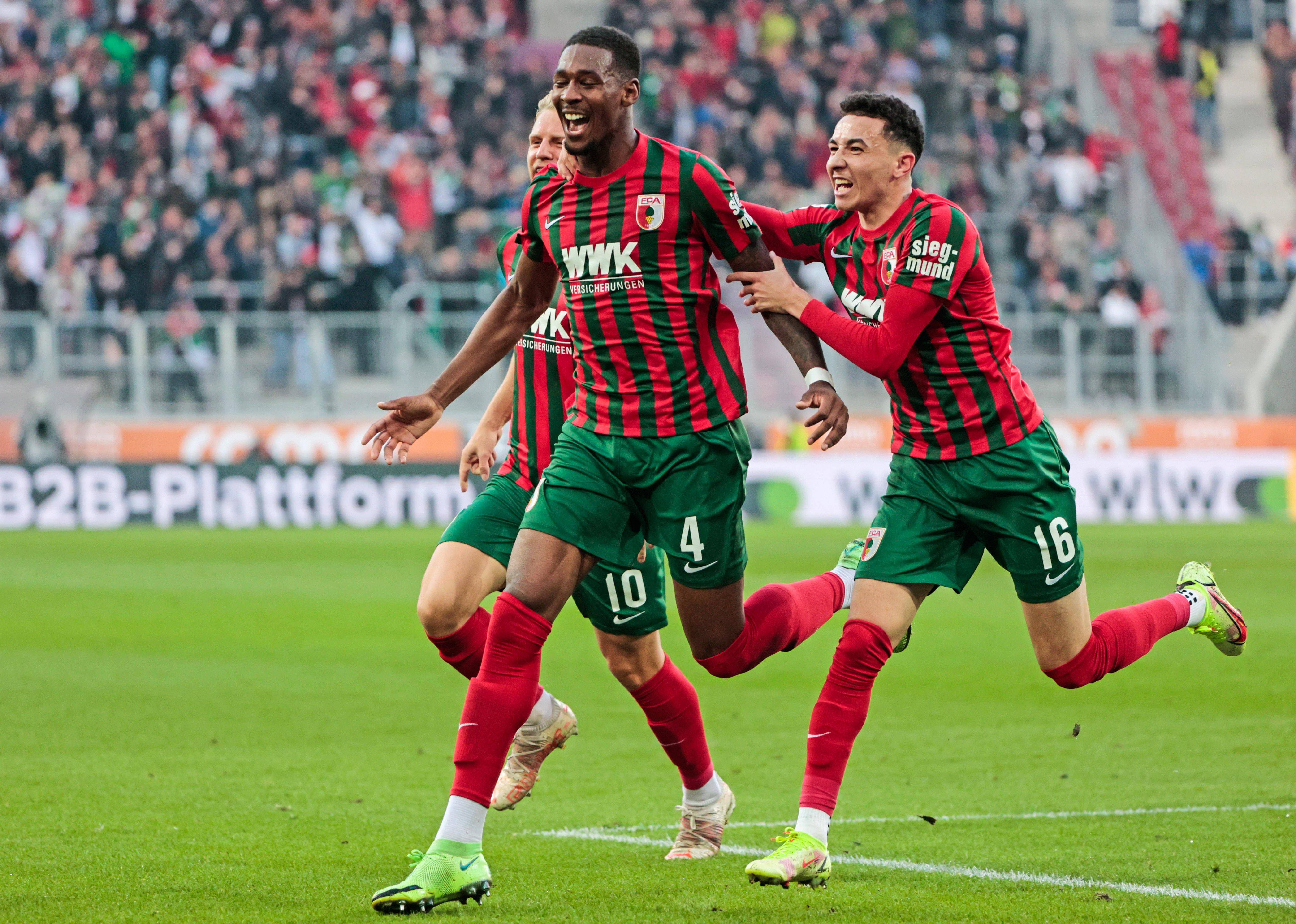 九游体育官网-奥格斯堡球员在场上展现出色,获得主帅青睐